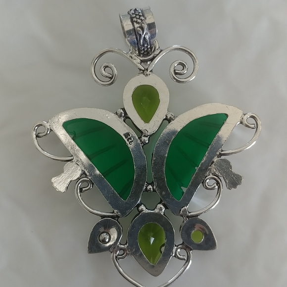 Chryosprase and Peridot Pendant - Picture 3 of 4